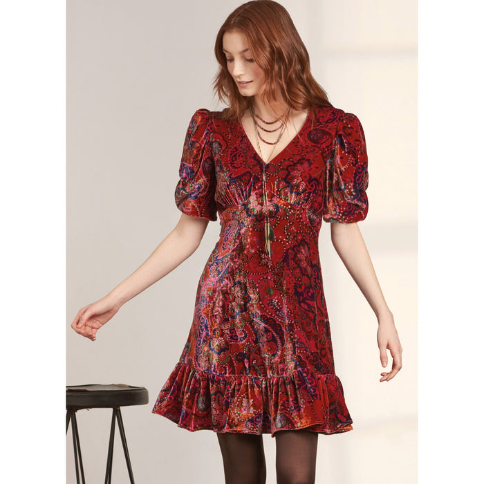 S9642 Misses' Dress. Size: 30-46