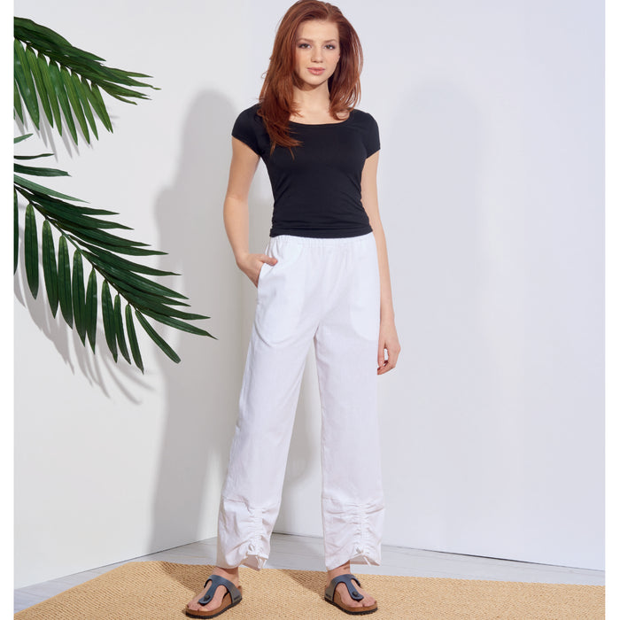 S8922 Misses' Pull-On Pants. Size: 32-48