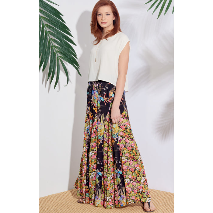 S8923 Misses' Pull-On Skirts. Size: 32-48
