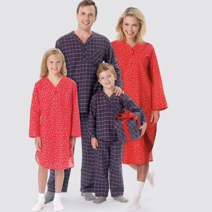 S9211 Adult & children Patch Pocket Top, Nightshirt and Pants. Size: Kid´s S-XL (7-20 y) / Adults S-XL (34-48)