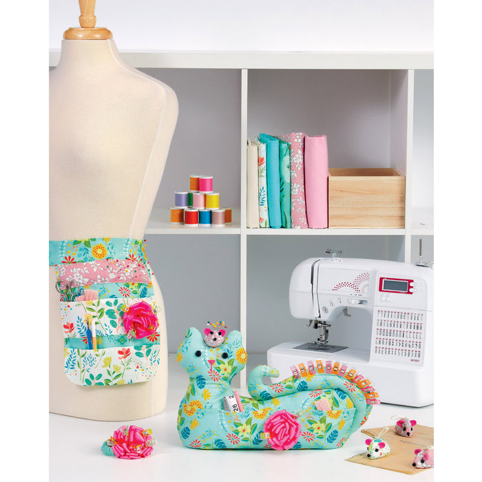 S9506 Cat Organizer with Mouse Pincushion, Mouse Sewing Weights, Apron, Sewing Clip Wristlet
