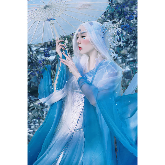 S8971 Misses' Fantasy Costume. Size: 32-48