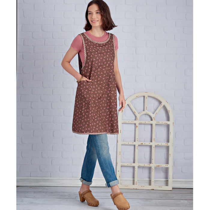 S9312 Misses' Aprons. Size: XS-XL (32-50)