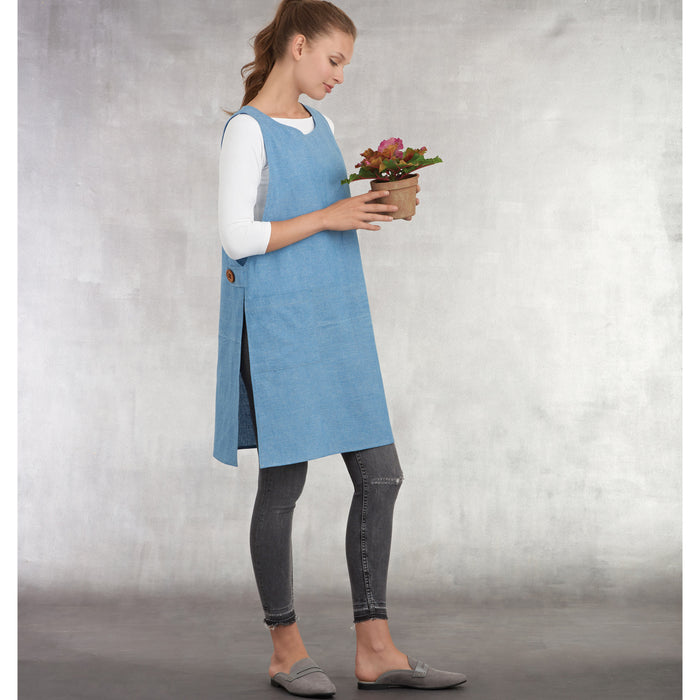 S9409 Misses' Aprons
