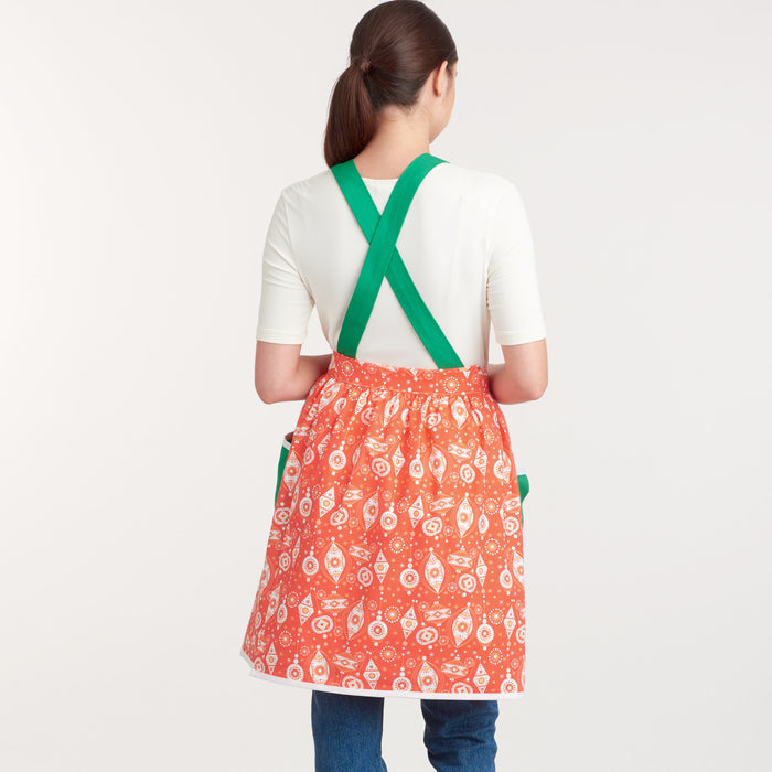 S9435 Misses' Aprons. Size: XS-XL