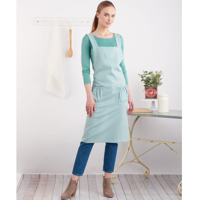 S9436 Adults' and Children's Aprons. Size: XS-L/XS-XL