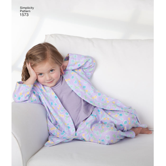 1573 Toddlers' and Child's Loungewear. Size: 6 m-8 y