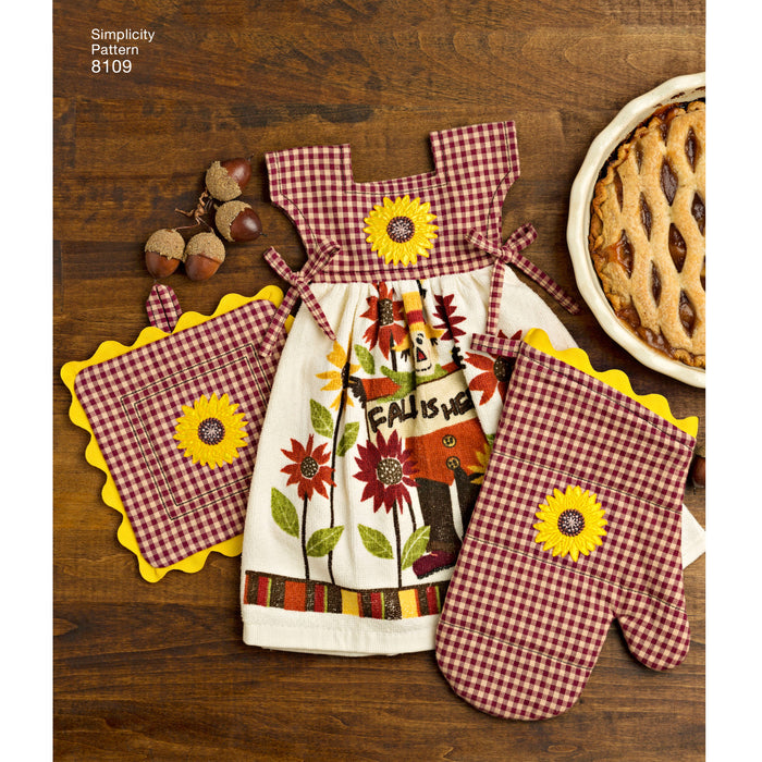 8109 Towel Dresses, Pot Holders and Oven Mitts. Size: One size
